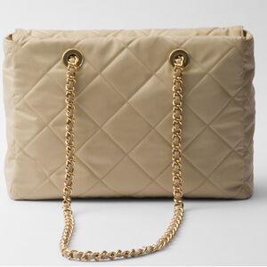 Prada Re-Edition 1995 Chaîne Bag